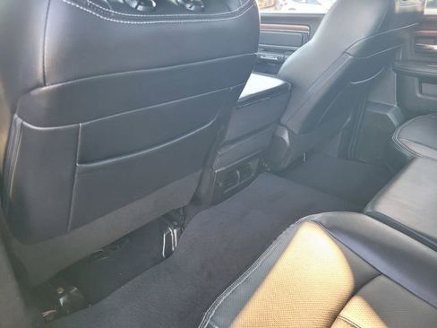 Used 2019 RAM 1500 Laramie image 12