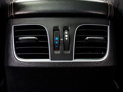 Used 2019 Genesis G80 3.3T Sport image 23