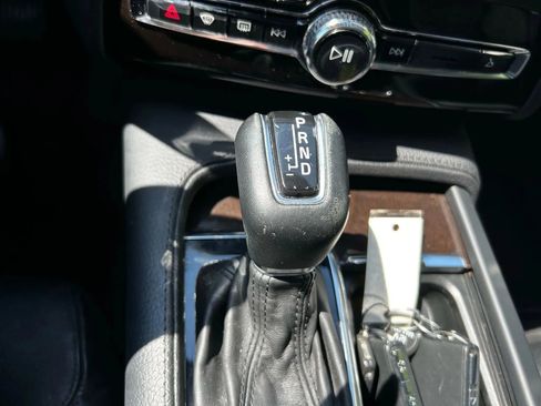 Used 2016 Volvo XC90 T6 Momentum w/ Momentum Plus Package image 25