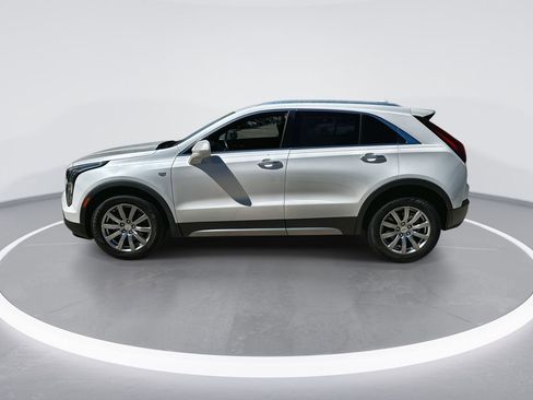 Used 2020 Cadillac XT4 Premium Luxury w/ Cold Weather Package image 5