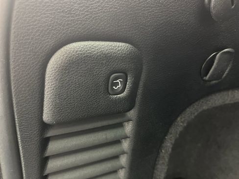 Used 2018 Jeep Grand Cherokee Altitude image 29