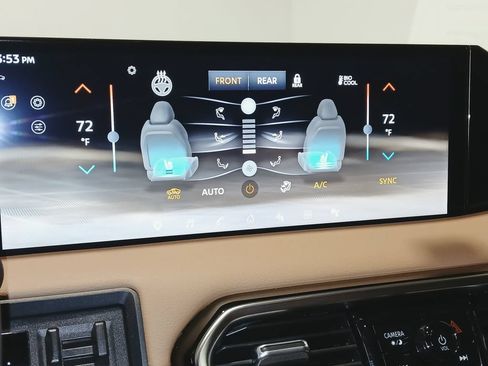 Used 2025 Nissan Armada Platinum Reserve AWD/4WD image 25