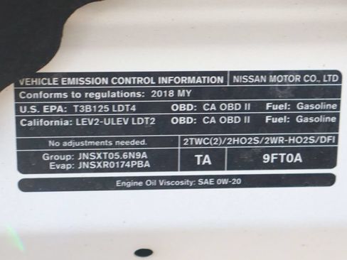 Used 2018 Nissan Titan PRO-4X AWD/4WD image 16