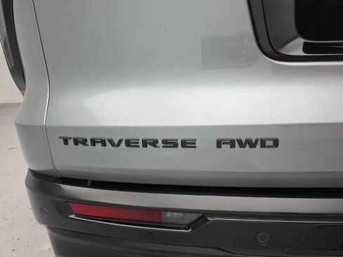 Used 2026 Chevrolet Traverse RS AWD/4WD image 70