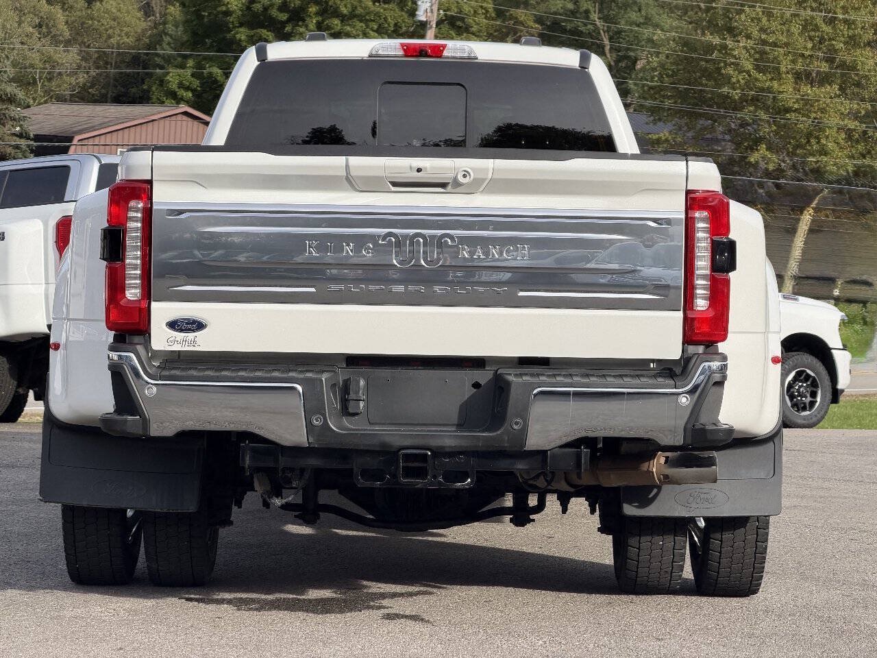 Used 2025 Ford F450 King Ranch w/ Chrome Package AWD/4WD image 4
