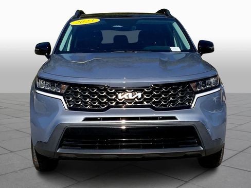 Used 2023 Kia Sorento S w/ Panoramic Sunroof Package image 3