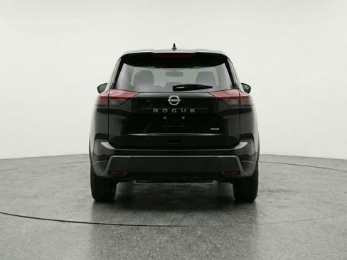 Used 2025 Nissan Rogue SV AWD/4WD image 7