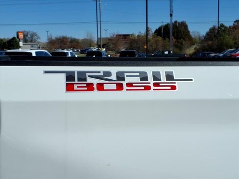 Used 2025 Chevrolet Silverado 1500 Custom Trail Boss image 8
