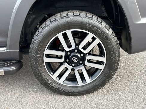 Used 2023 Toyota 4Runner Limited AWD/4WD image 7