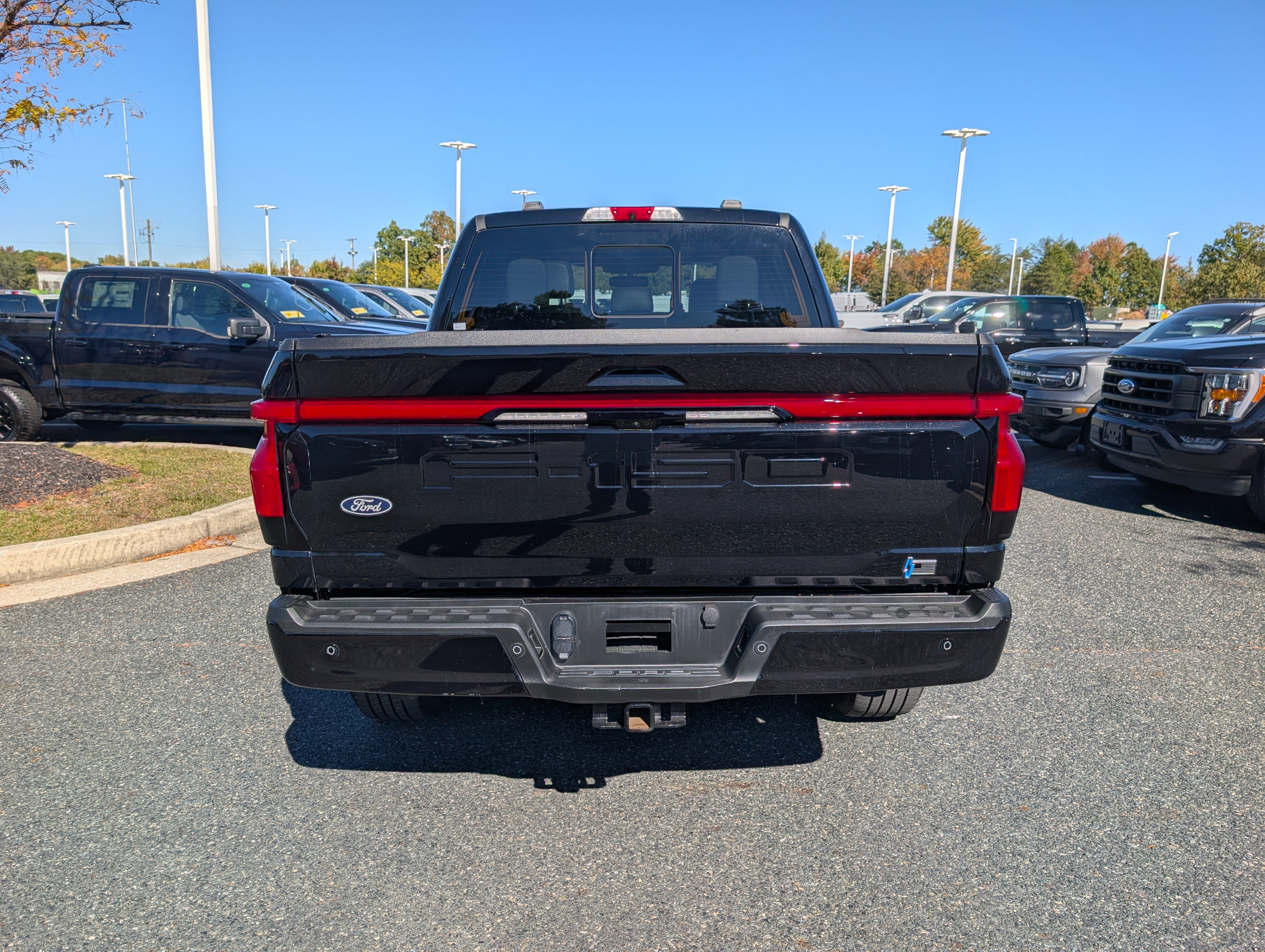 Certified 2025 Ford F150 Lightning Lariat AWD/4WD image 5