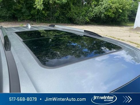 Used 2025 GMC Acadia Denali w/ LPO, Floor Liner Package AWD/4WD image 12