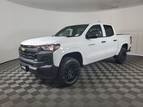 New 2026 Chevrolet Colorado W/T w/ WT Custom Package AWD/4WD image 8