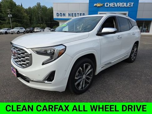 Used 2020 GMC Terrain Denali w/ GMC Pro Grade Package AWD/4WD image 4