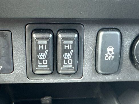 Used 2025 Mitsubishi Outlander Sport AWD image 30