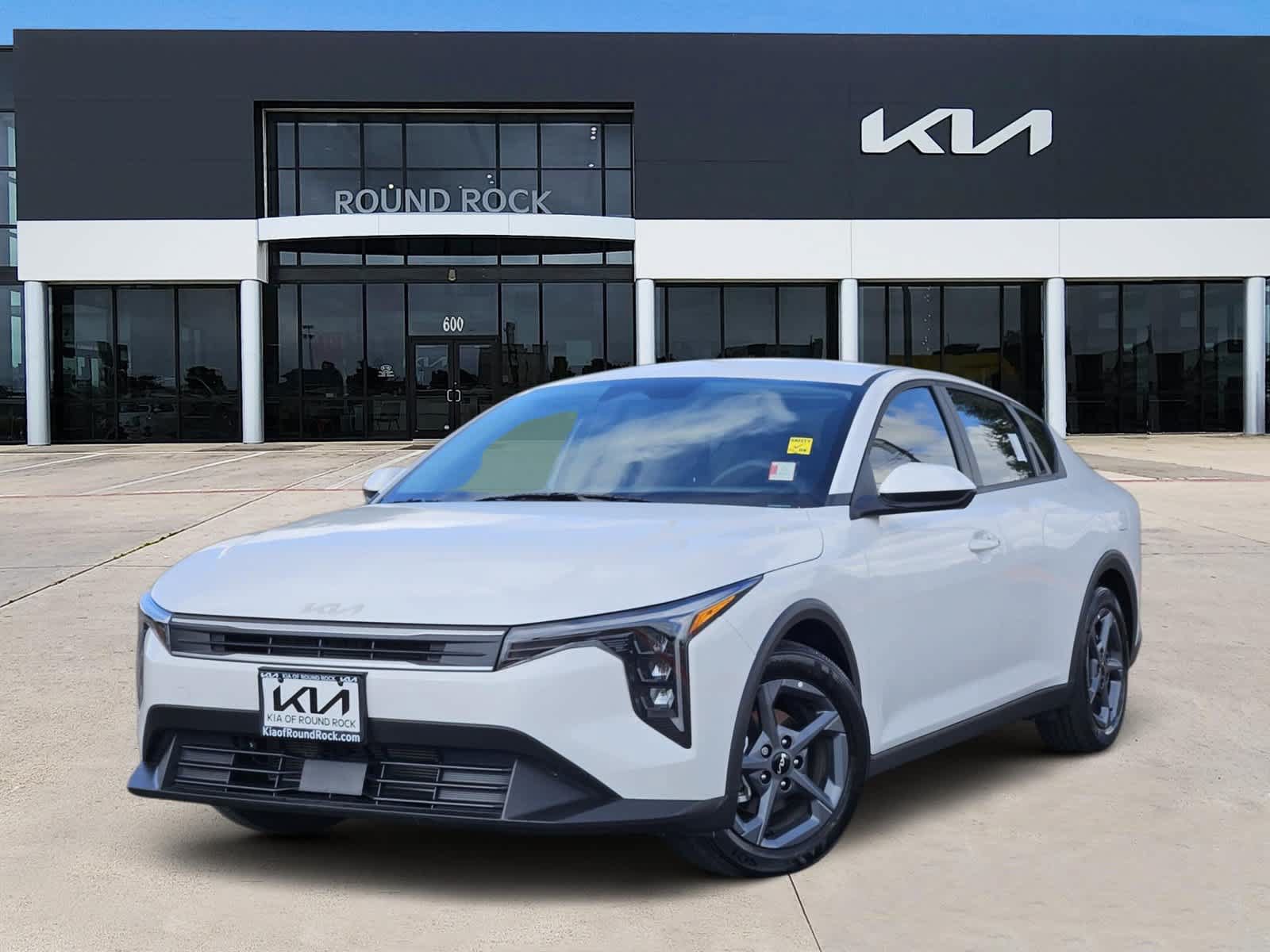 Used 2025 Kia K4 FWD image 1