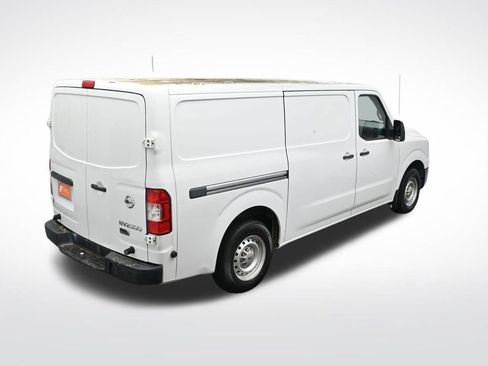 Used 2014 Nissan NV 2500 S image 25