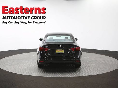 Used 2025 Nissan Altima 2.5 SV FWD image 37