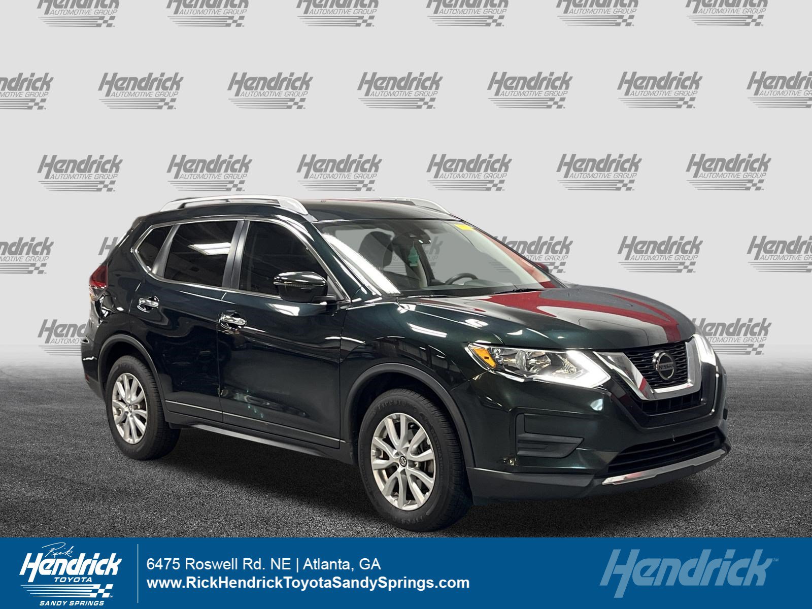 Used 2020 Nissan Rogue SV FWD image 1