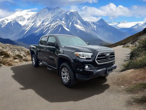 Certified 2018 Toyota Tacoma SR5 AWD/4WD image 7