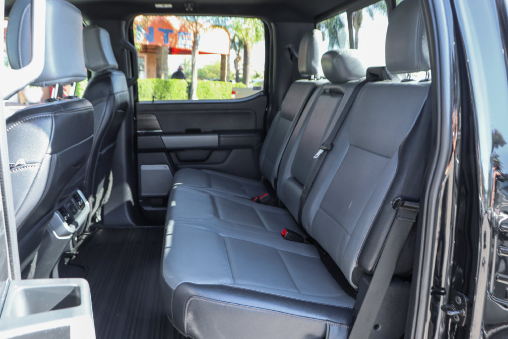 Used 2025 Ford F150 Lightning Lariat AWD/4WD image 36