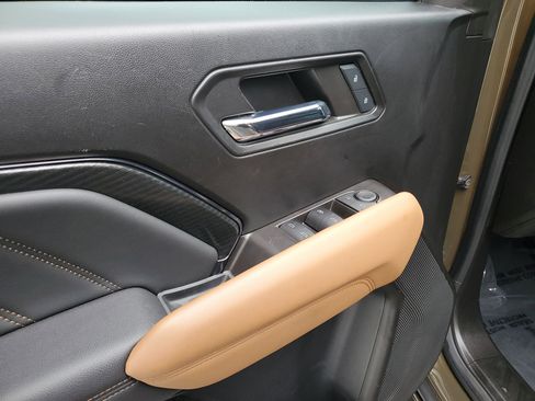 Used 2024 GMC Canyon AT4 w/ LPO, Off Road Lift Package image 18