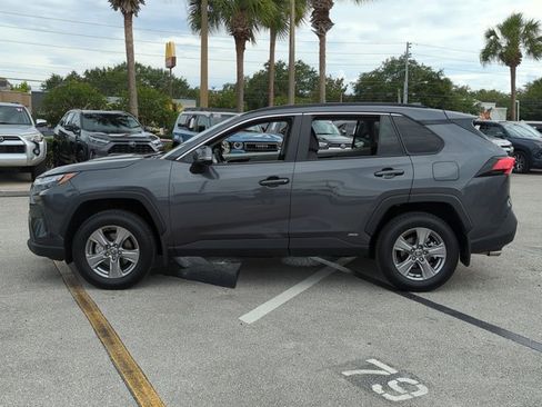 Certified 2025 Toyota RAV4 XLE w/ Convenience Package AWD/4WD image 9