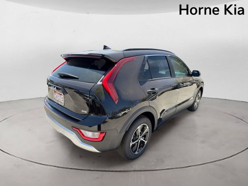 New 2026 Kia Niro LX FWD image 4