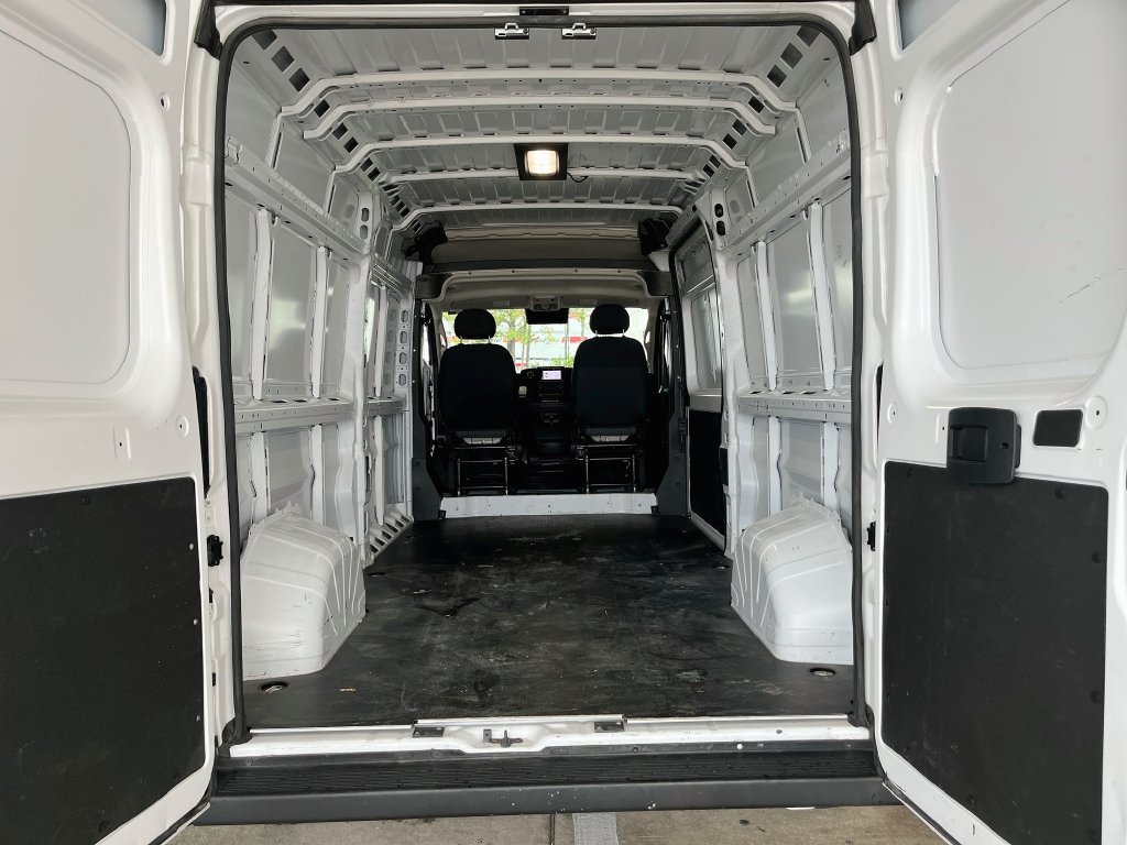 Used 2025 RAM ProMaster 2500 w/ Convenience Group FWD image 23