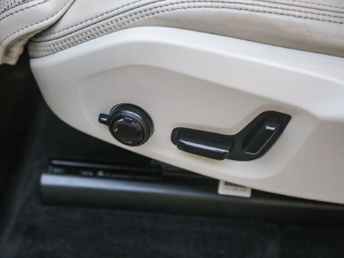 Used 2022 Volvo XC90 T8 Inscription w/ Advanced Package image 22