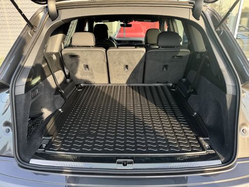 Certified 2025 Audi Q7 2.0T Premium w/ Convenience Plus Package image 20