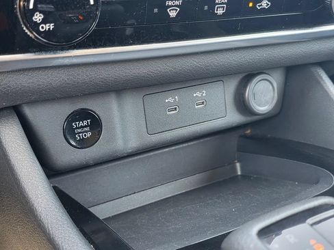 Used 2024 Nissan Rogue S FWD image 26