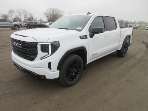 New 2026 GMC Sierra 1500 Elevation image 10