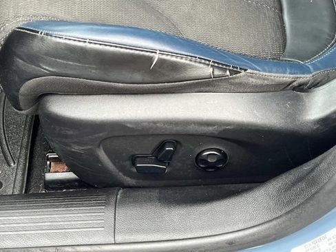 Used 2015 Chrysler 200 S w/ Comfort Group FWD image 20