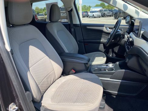 Used 2021 Ford Escape SE w/ SE Sport Appearance Package AWD/4WD image 35