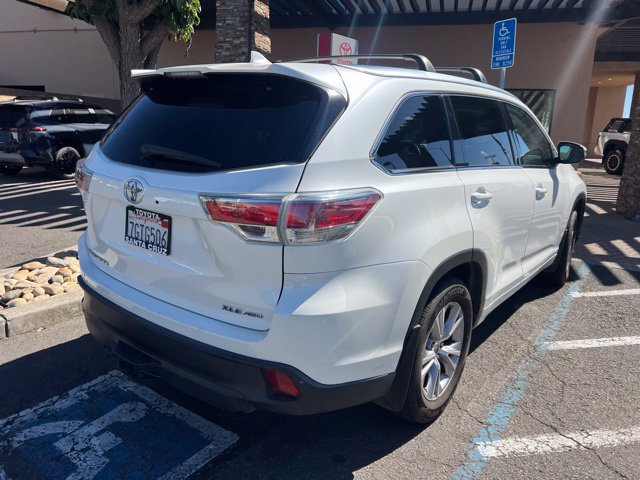 Used 2015 Toyota Highlander XLE AWD/4WD image 18