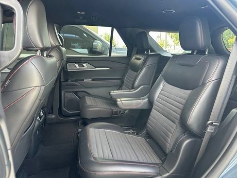 Used 2026 Ford Explorer ST-Line w/ ST-Line Street Pack RWD image 15