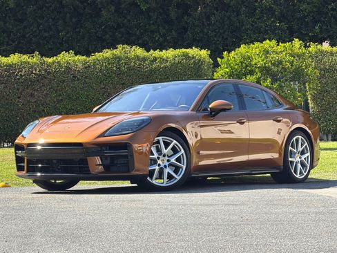 Certified 2026 Porsche Panamera GTS AWD/4WD image 1
