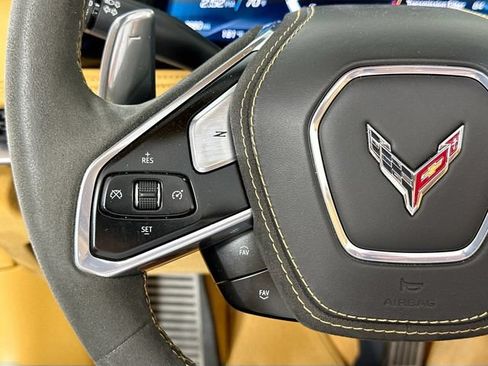Used 2023 Chevrolet Corvette Stingray Premium Conv w/ Z51 Performance Package RWD image 18
