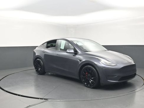 Used 2022 Tesla Model Y Performance AWD/4WD image 2