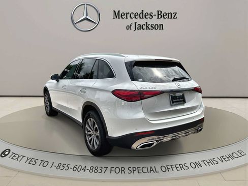 Used 2024 Mercedes-Benz GLC 300 image 6