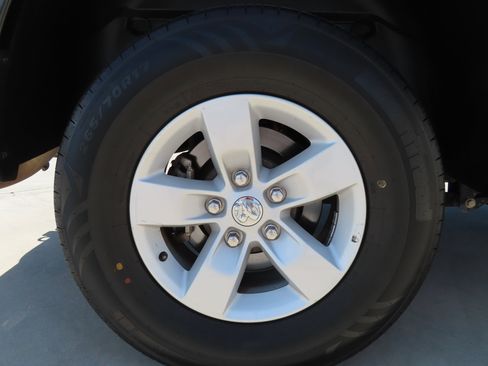 Used 2023 RAM 1500 Classic SLT w/ Trailer & Traction Group RWD image 10
