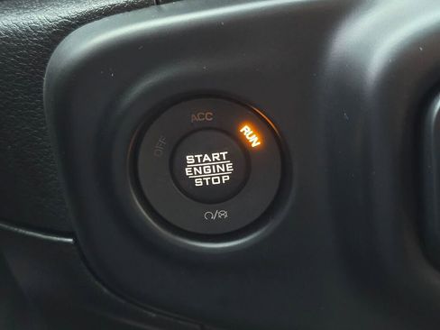 Used 2021 Jeep Wrangler Unlimited Sport image 27