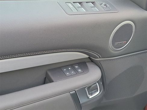 New 2026 Land Rover Discovery Limited Edition image 24