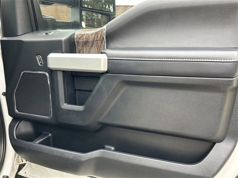 Used 2019 Ford F250 Lariat image 22