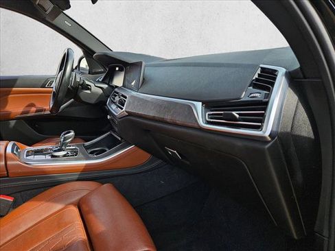 Used 2019 BMW X5 xDrive40i w/ M Sport Package image 23