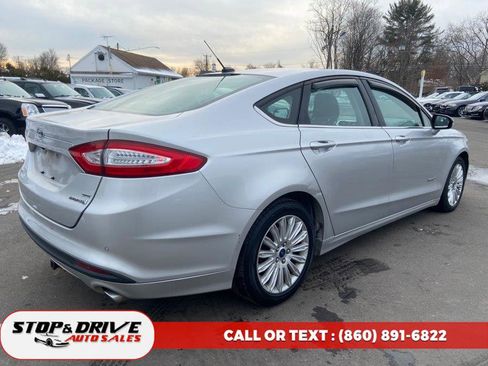 Used 2013 Ford Fusion SE image 5