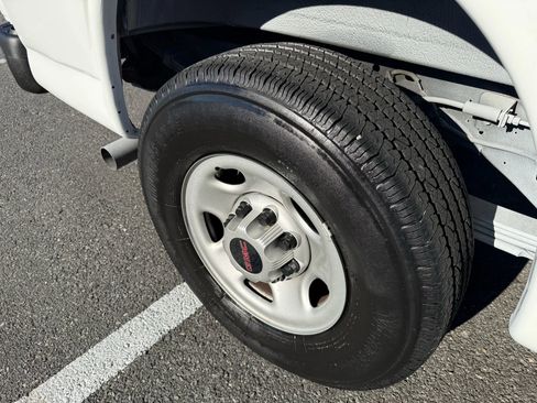 Used 2022 GMC Savana 2500 Regular Van 3D w/ Communications Package image 20