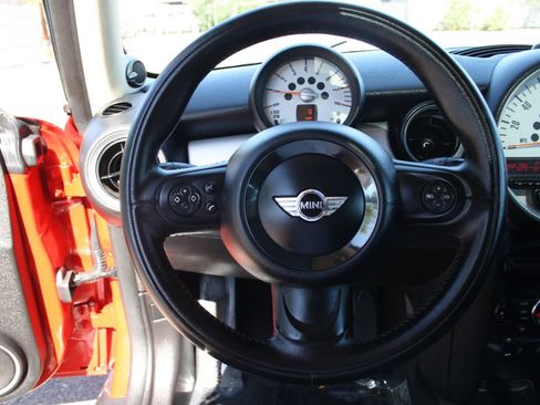 Used 2011 MINI Cooper Hardtop FWD image 12