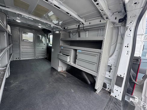 Used 2019 Ford Transit 350 148 Low Roof image 21