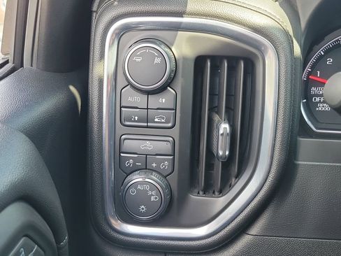 Used 2019 Chevrolet Silverado 1500 LT w/ All-Star Edition AWD/4WD image 23